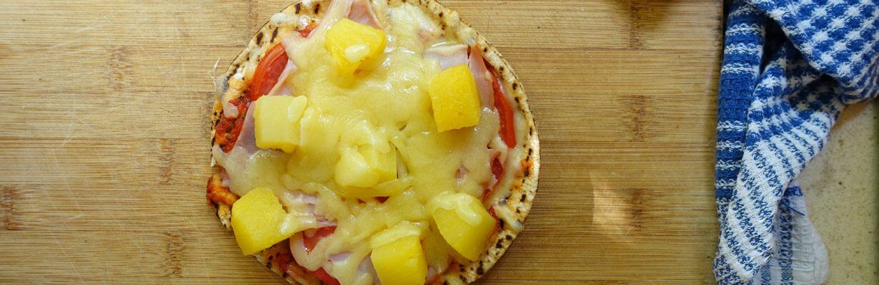 Cooking with children mini Hawaiian pizzas