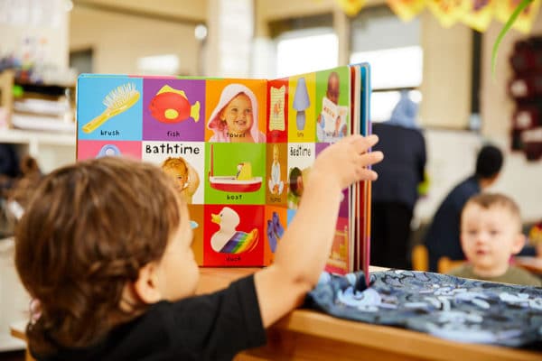 kid-reading-book-600x400